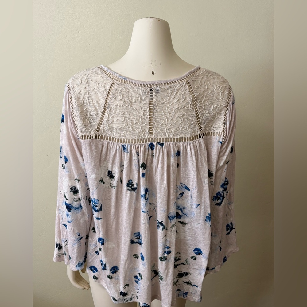 Lucky Brand Blue and Cream 3/4 Sleeve Cut Out Blouse - Picture 3 of 7
